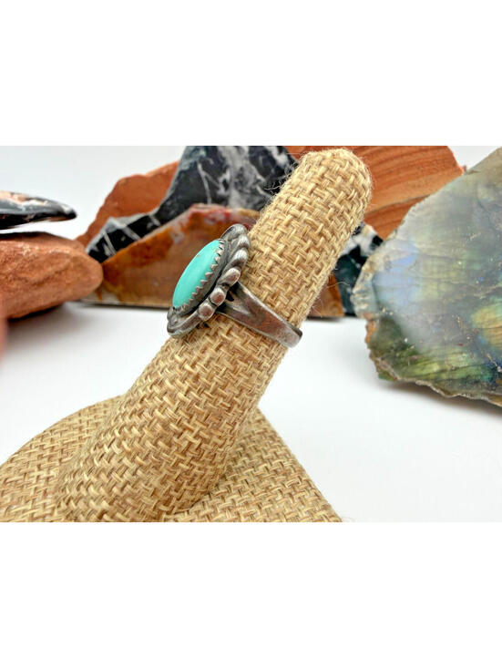 Vintage Navajo Native American Turquoise Stone Sterling Silver Old Pawn Ring - Picture 8 of 9